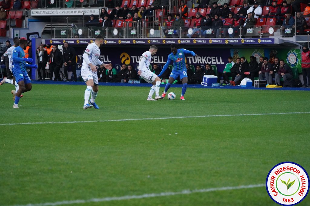 ÇAYKUR RİZESPOR 1 - 1 TÜMOSAN KONYASPOR