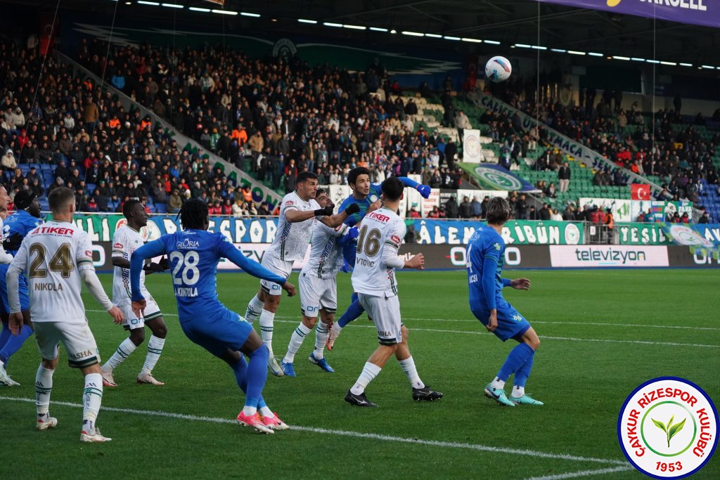 ÇAYKUR RİZESPOR 1 - 1 TÜMOSAN KONYASPOR