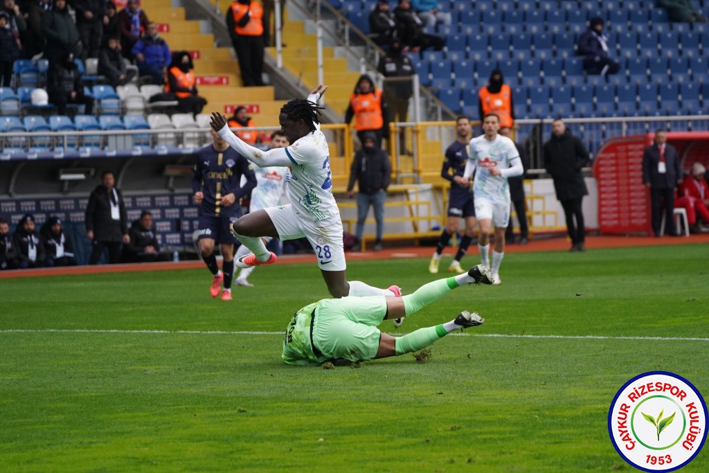 KASIMPAŞA 3 - 2 ÇAYKUR RİZESPOR