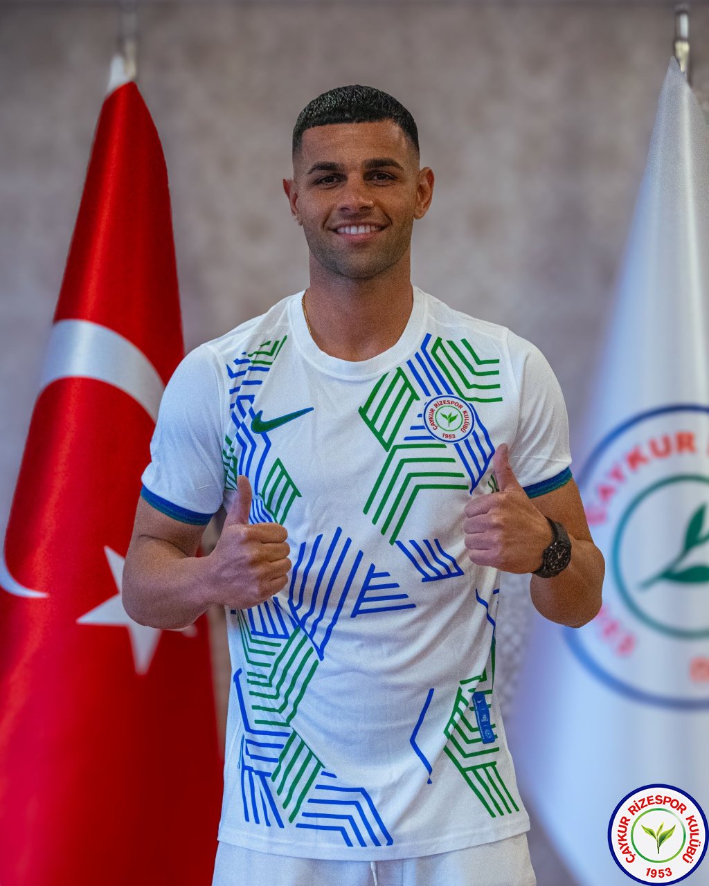 https://caykurrizespor.org.tr/Haber/Kaleci-Erdem-Canpolat-Caykur-Rizesporda-6146.html