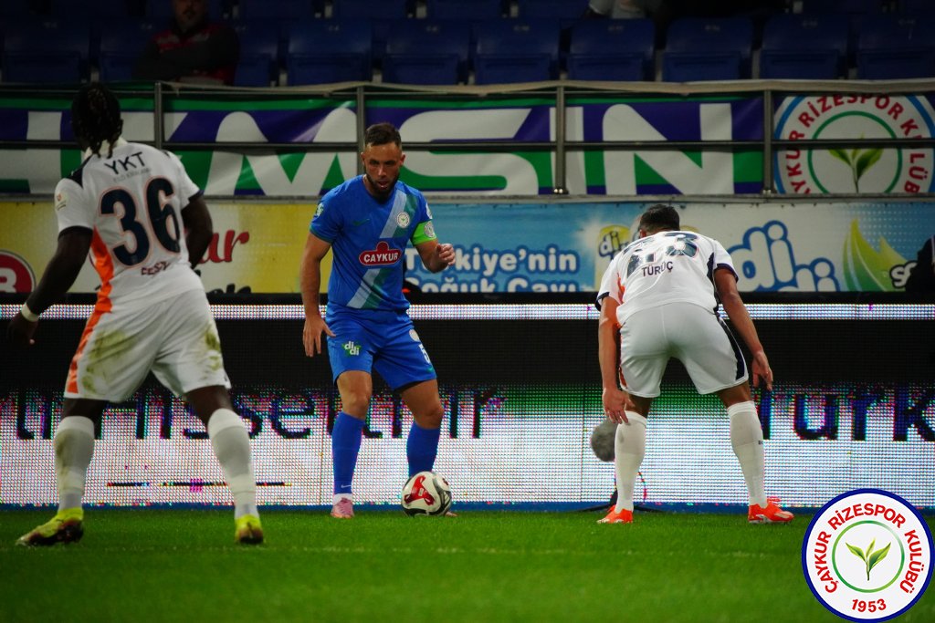 ÇAYKUR RİZESPOR 0 - 0 RAMS BAŞAKŞEHİR