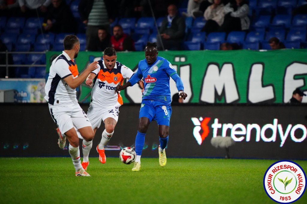 ÇAYKUR RİZESPOR 0 - 0 RAMS BAŞAKŞEHİR