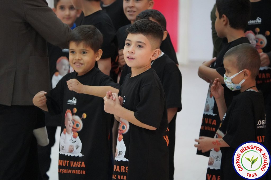 GAZİANTEP FUTBOL KULÜBÜ A.Ş.	2 - 2	ÇAYKUR RİZESPOR A.Ş.