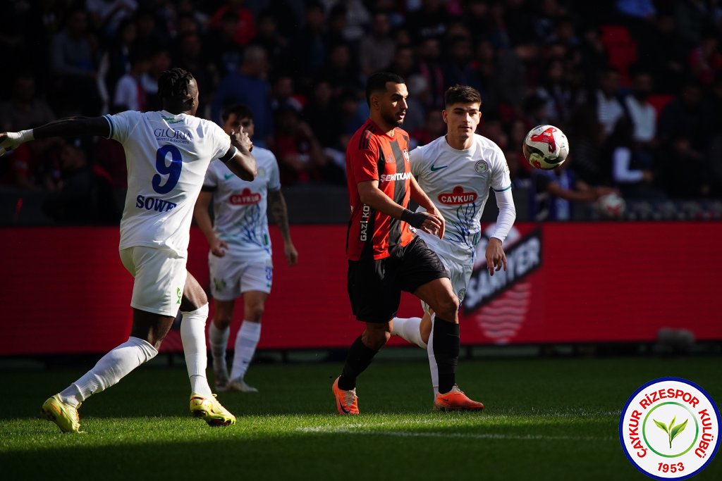 GAZİANTEP FUTBOL KULÜBÜ A.Ş.	2 - 2	ÇAYKUR RİZESPOR A.Ş.