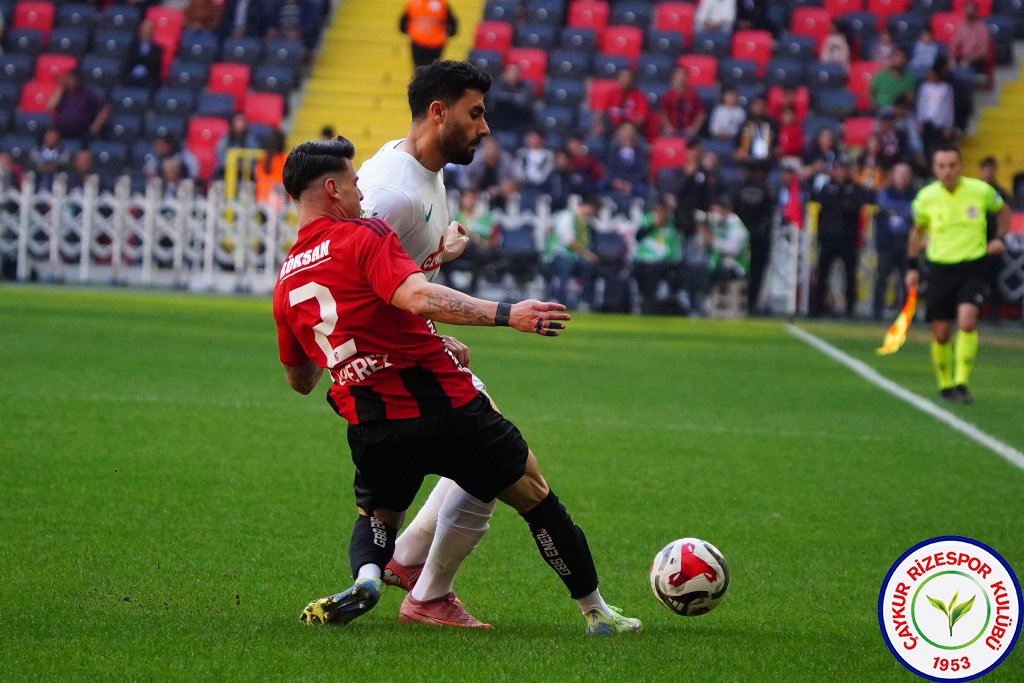 GAZİANTEP FUTBOL KULÜBÜ A.Ş.	2 - 2	ÇAYKUR RİZESPOR A.Ş.