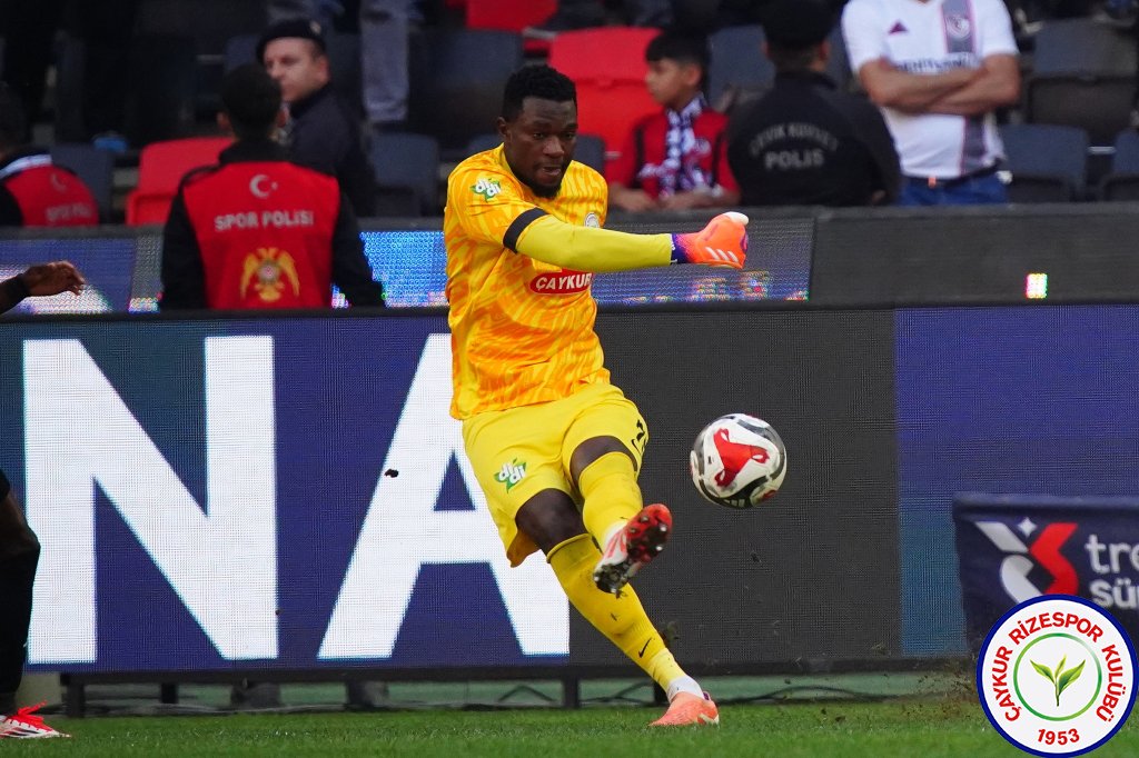 GAZİANTEP FUTBOL KULÜBÜ A.Ş.	2 - 2	ÇAYKUR RİZESPOR A.Ş.