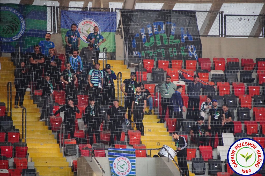 GAZİANTEP FUTBOL KULÜBÜ A.Ş.	2 - 2	ÇAYKUR RİZESPOR A.Ş.