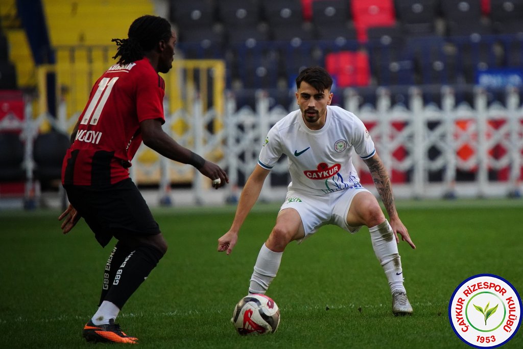 GAZİANTEP FUTBOL KULÜBÜ A.Ş.	2 - 2	ÇAYKUR RİZESPOR A.Ş.