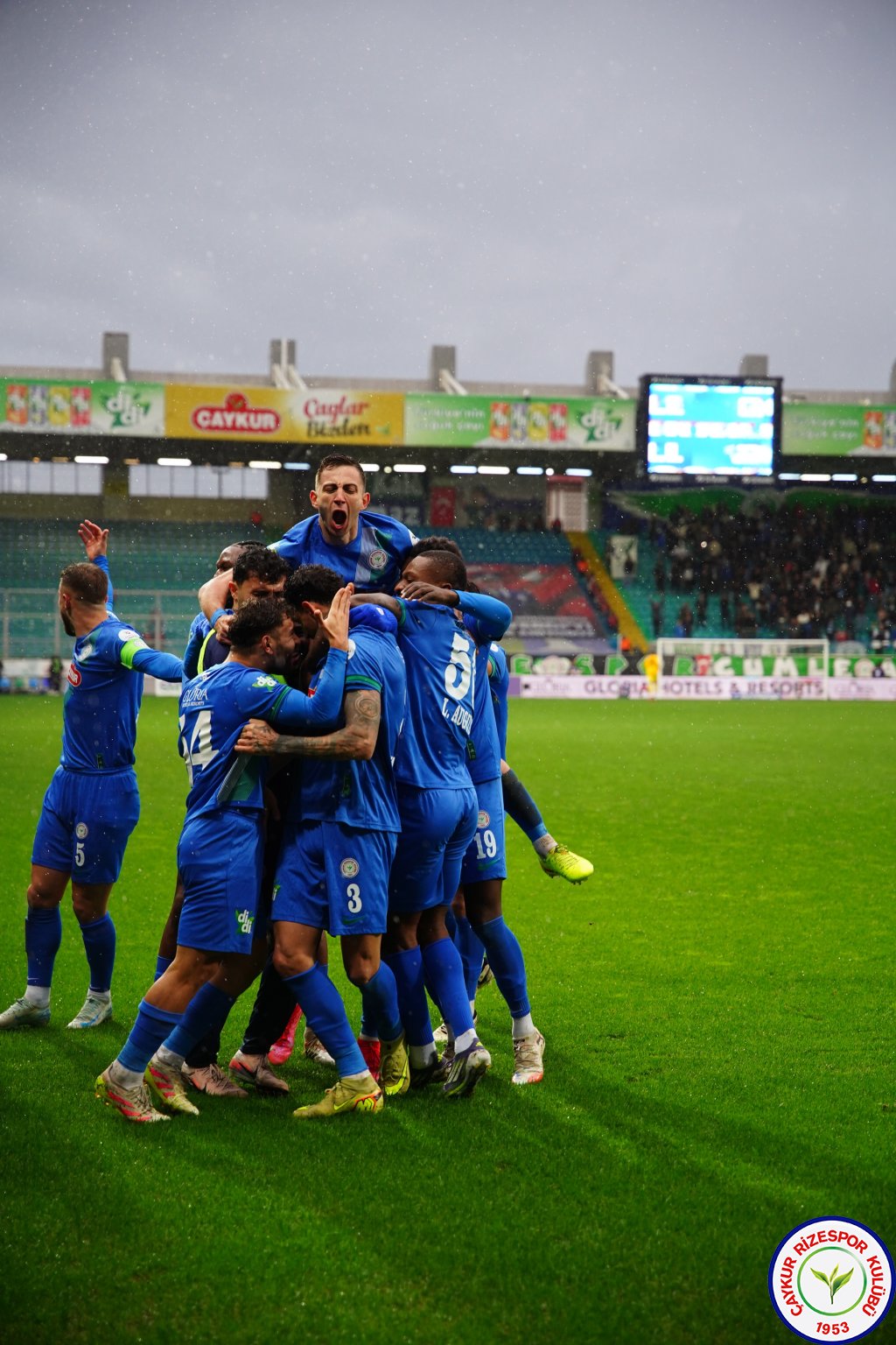 ÇAYKUR RİZESPOR 3 - 0 İKAS EYÜPSPOR