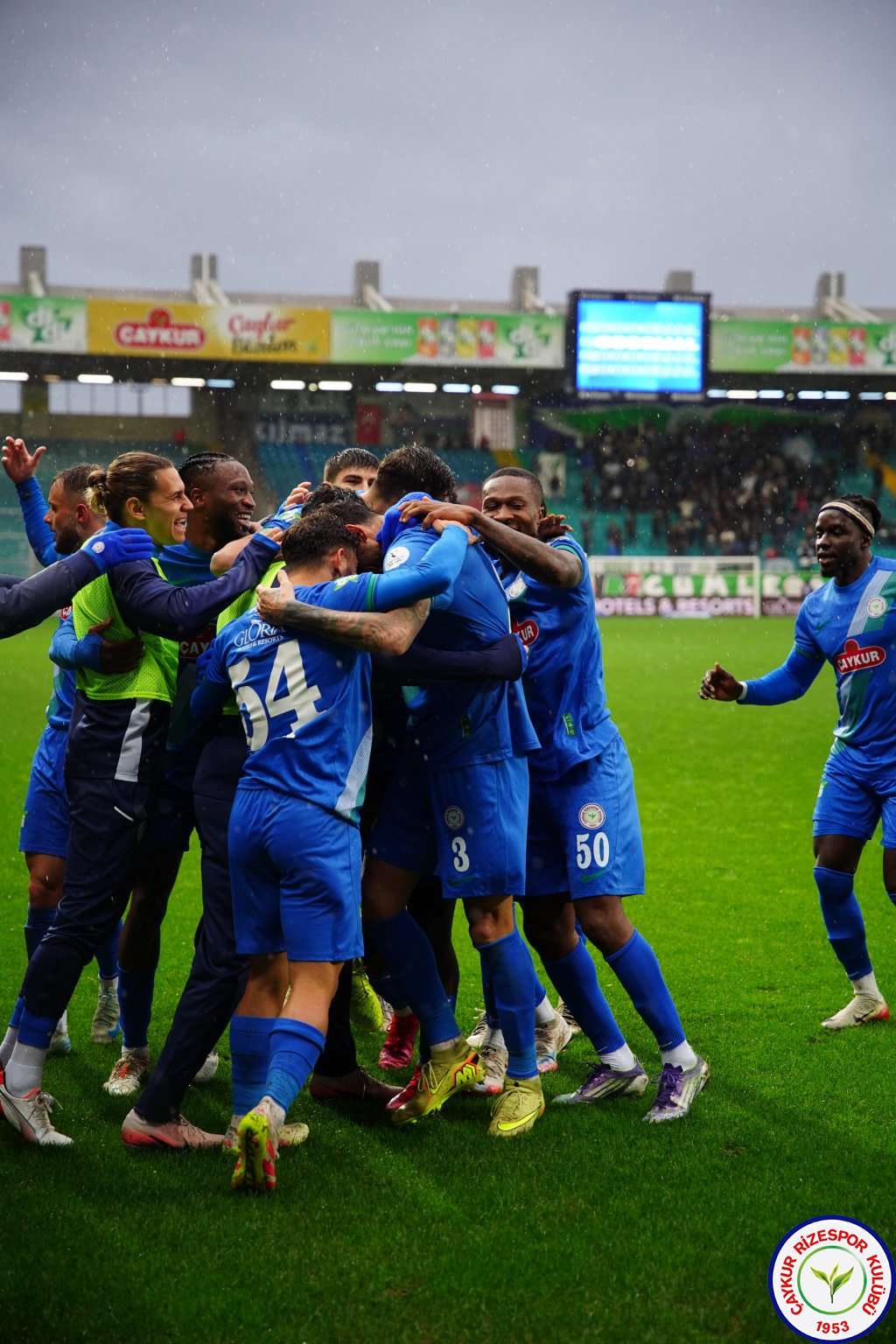 ÇAYKUR RİZESPOR 3 - 0 İKAS EYÜPSPOR