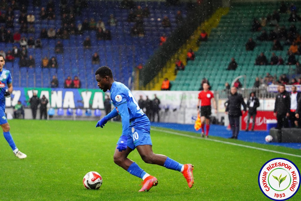 ÇAYKUR RİZESPOR 3 - 0 İKAS EYÜPSPOR