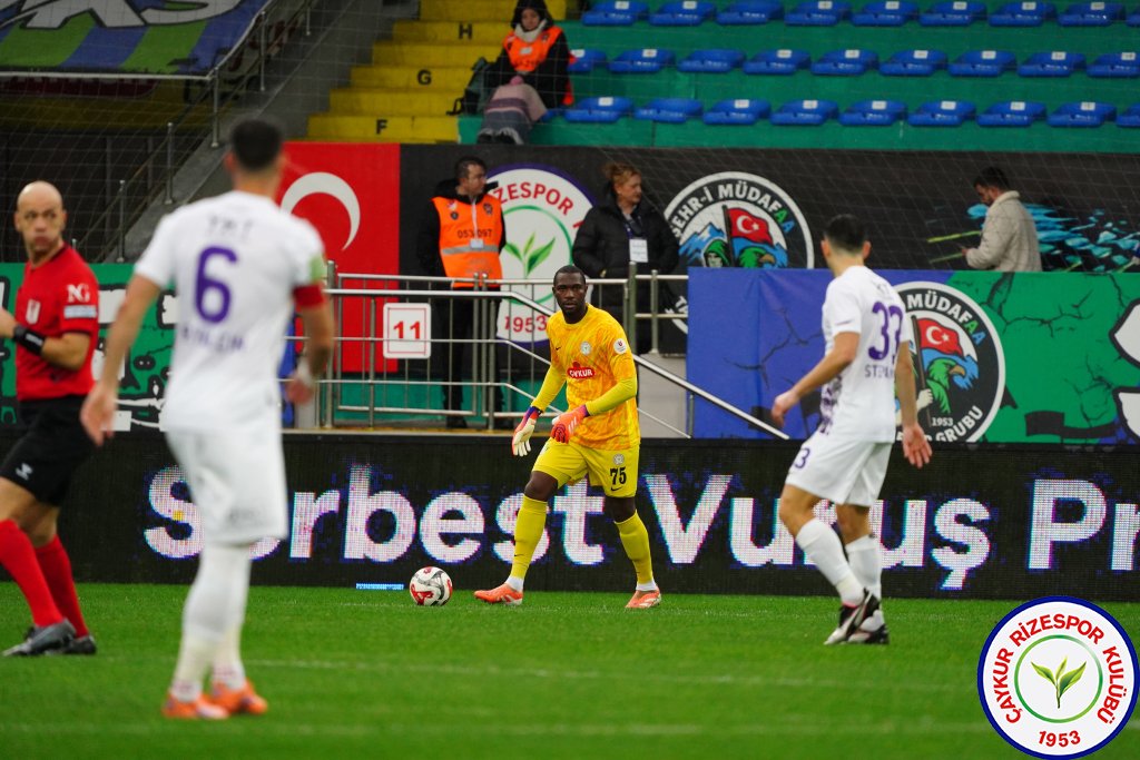 ÇAYKUR RİZESPOR 3 - 0 İKAS EYÜPSPOR