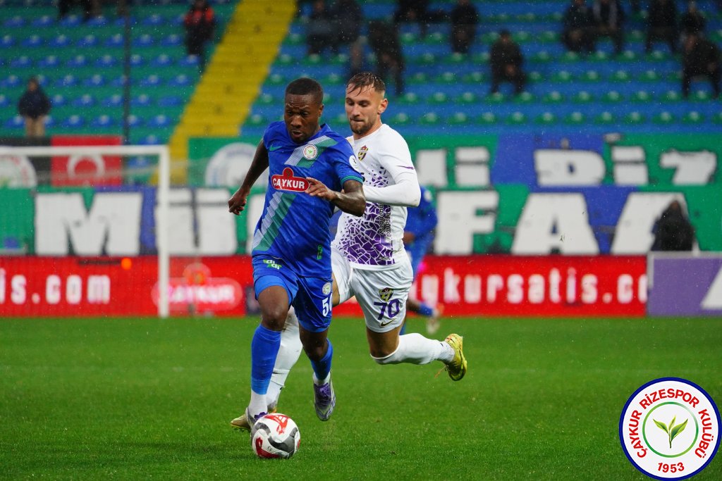 ÇAYKUR RİZESPOR 3 - 0 İKAS EYÜPSPOR