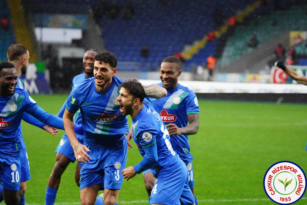 ÇAYKUR RİZESPOR 3 - 0 İKAS EYÜPSPOR