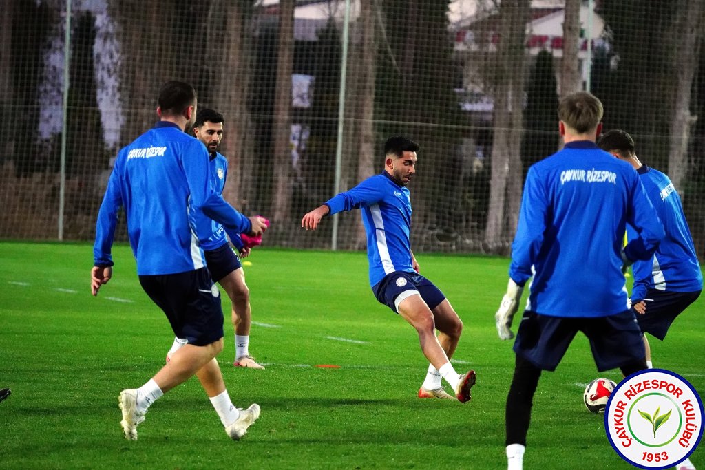 Çaykur Rizespor'umuz ikinci yarı hazırlıklarının ikinci etabı için Antalya'da kampa girdi.