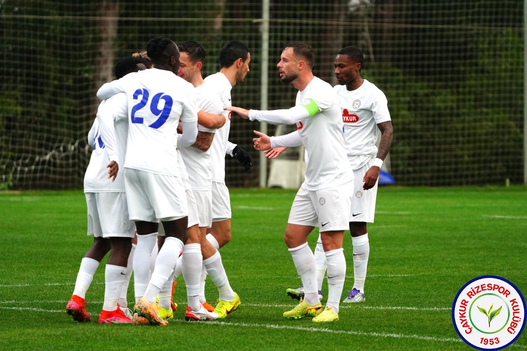çaykur rizespor 2-1 FC Kisvarda
