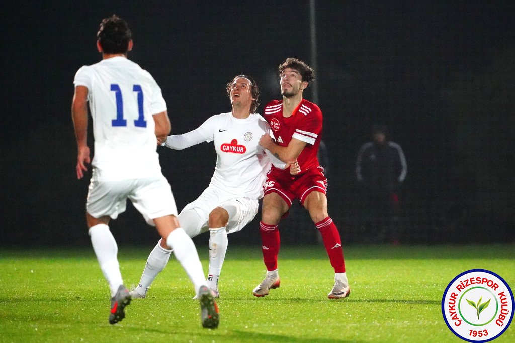 çaykur rizespor 2-1 FC Kisvarda