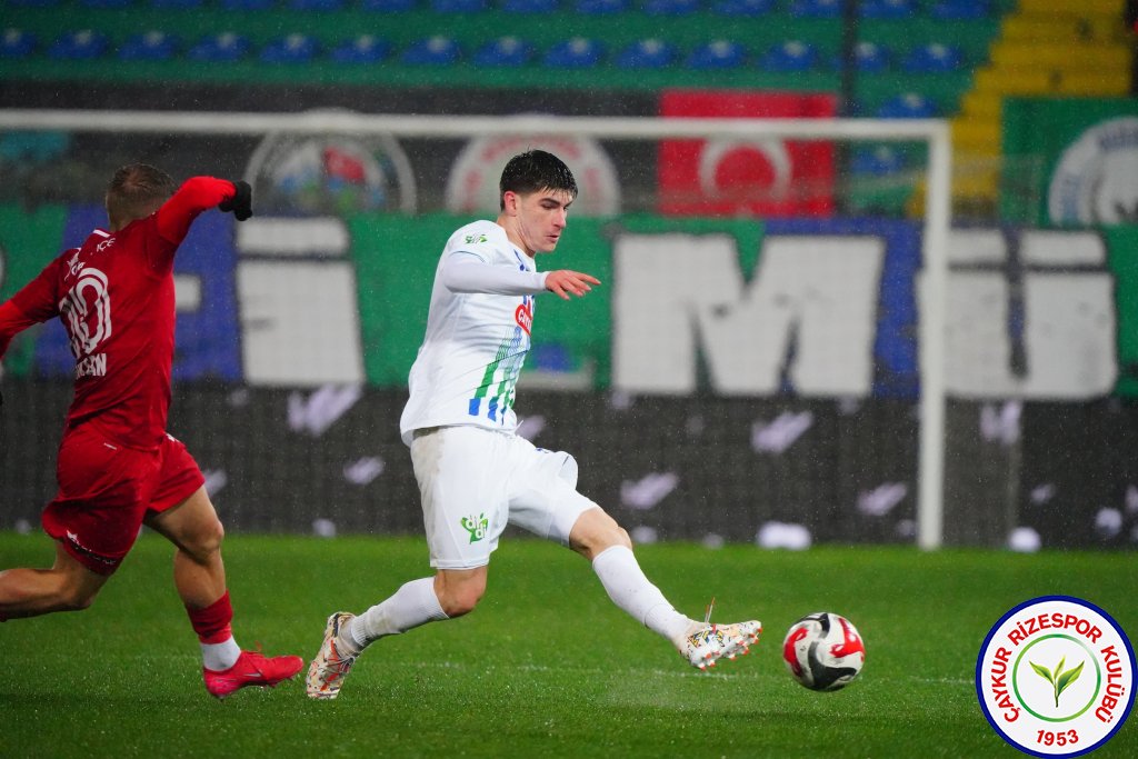ÇAYKUR RİZESPOR A.Ş. 1-1 BEYOĞLU YENİ ÇARŞI SPOR FAALİYETLERİ A.Ş.