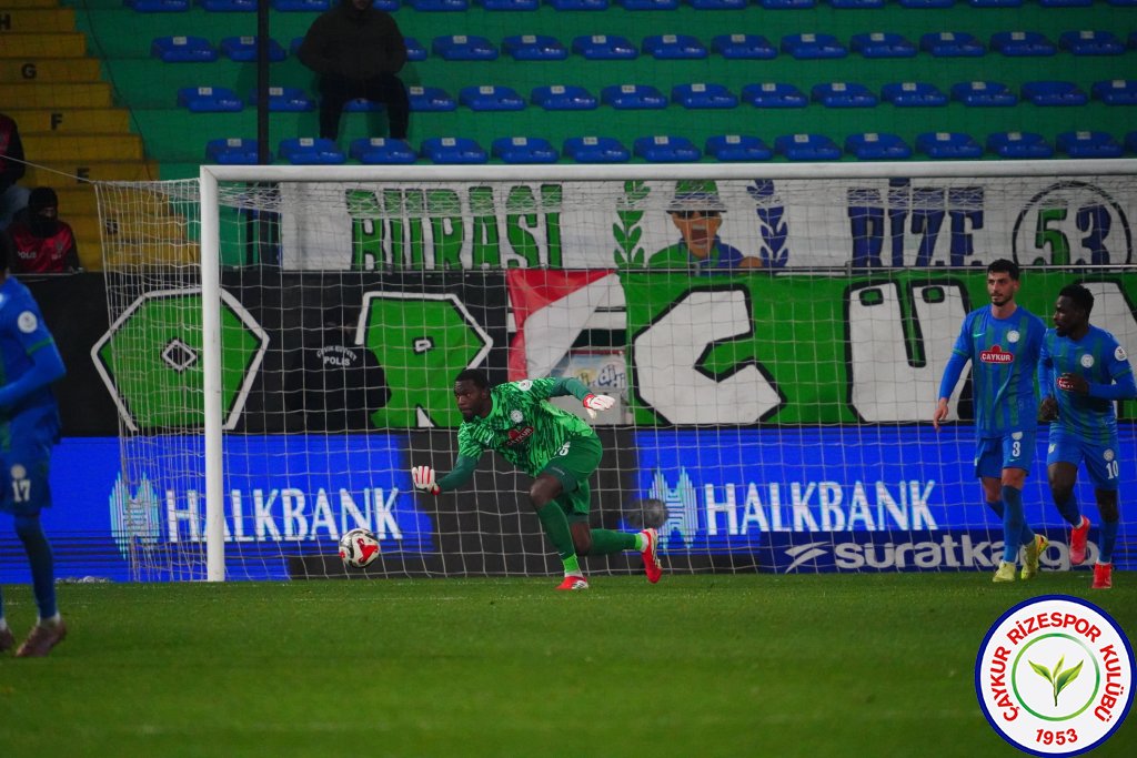 ÇAYKUR RİZESPOR 2 - 0 KOCAELİSPOR