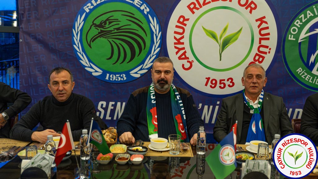 Ailemiz iftarda bir araya geldi