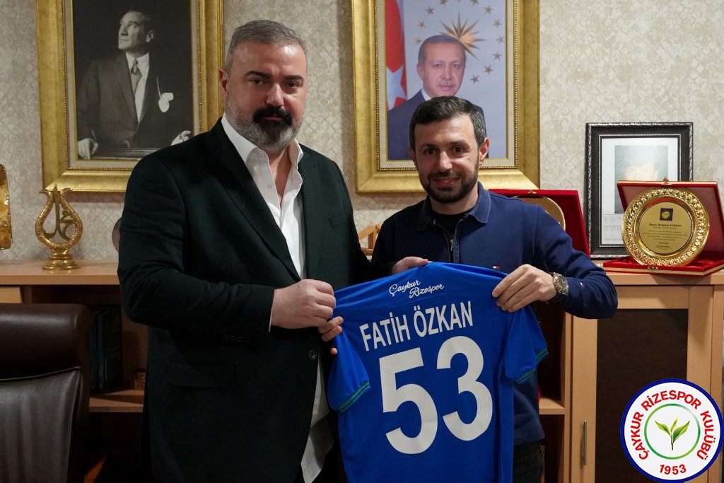 Rize Ziraat Mühendisleri Odası teşekkür plaketi taktim etti.