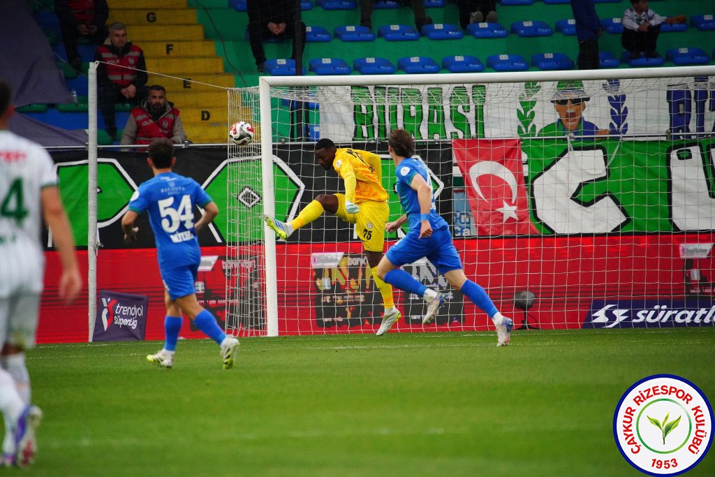 ÇAYKUR RİZESPOR 3 - 2 TÜMOSAN KONYASPOR