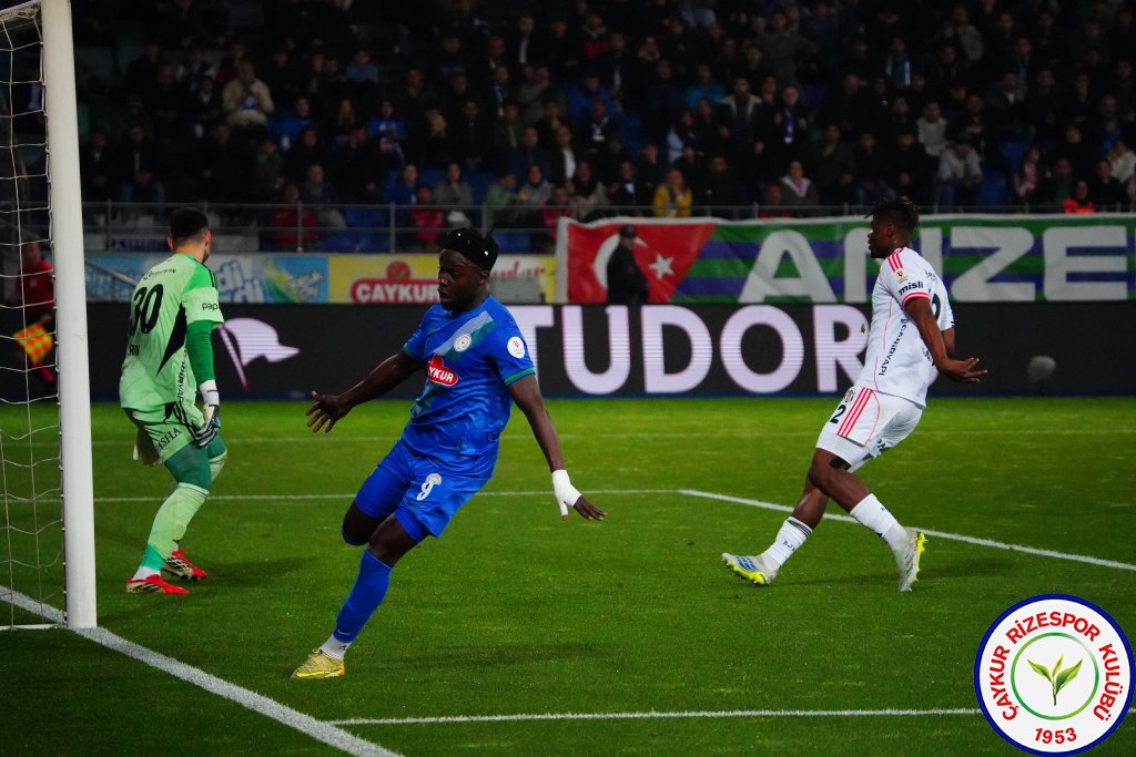 ÇAYKUR RİZESPOR 2 - 2 BEŞİKTAŞ