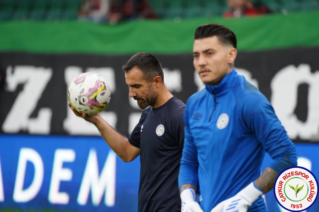 ÇAYKUR RİZESPOR 0 - 0 EYÜPSPOR 15.10.2022 16.00 9. hafta fotoğraf galerisi