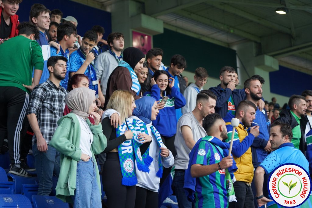 ÇAYKUR RİZESPOR 0 - 0 EYÜPSPOR 15.10.2022 16.00 9. hafta fotoğraf galerisi