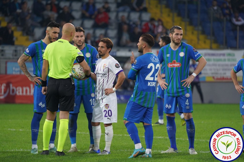 ÇAYKUR RİZESPOR 0 - 0 EYÜPSPOR 15.10.2022 16.00 9. hafta fotoğraf galerisi