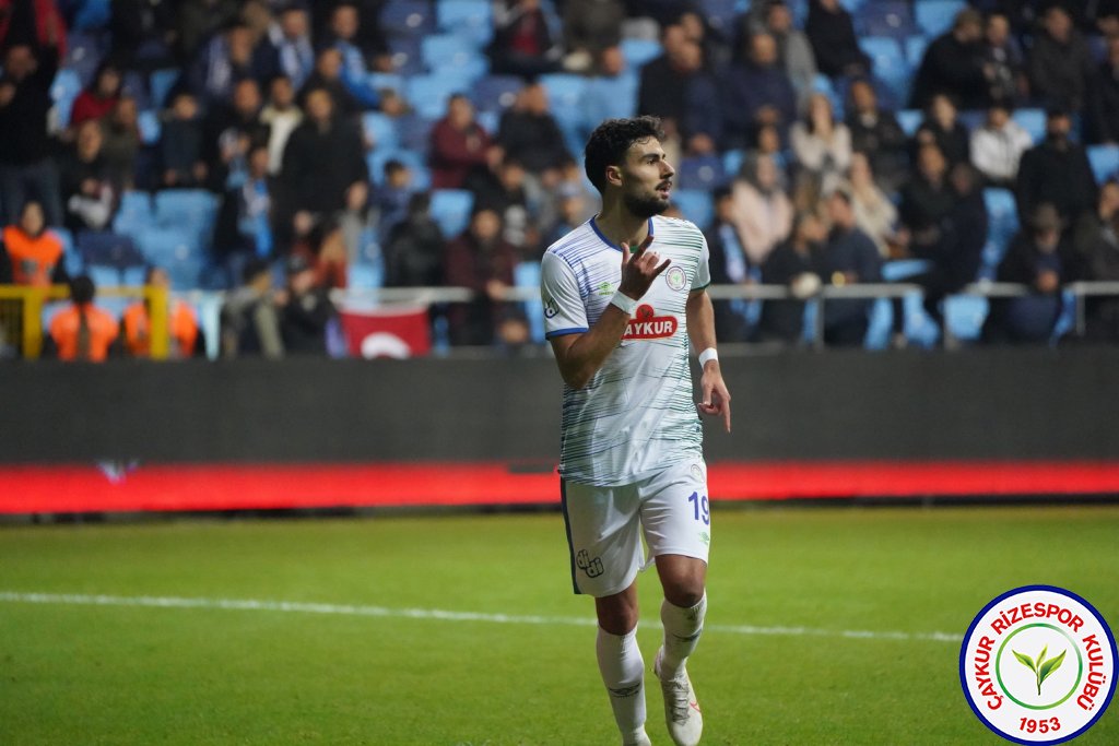 ADANA DEMİRSPOR 3-4 ÇAYKUR RİZESPOR / Unutulmaz Futbol Resitali