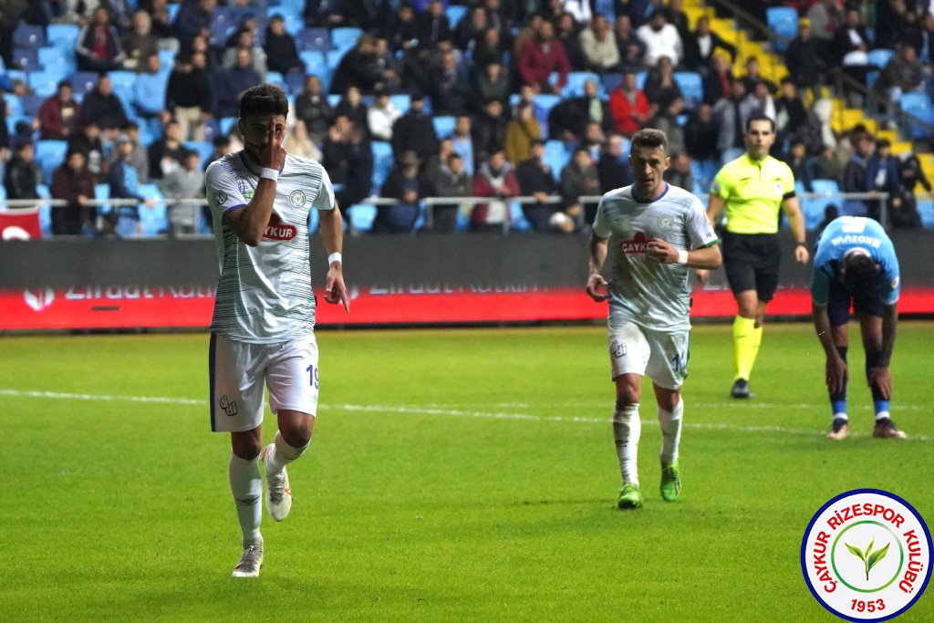 ADANA DEMİRSPOR 3-4 ÇAYKUR RİZESPOR / Unutulmaz Futbol Resitali