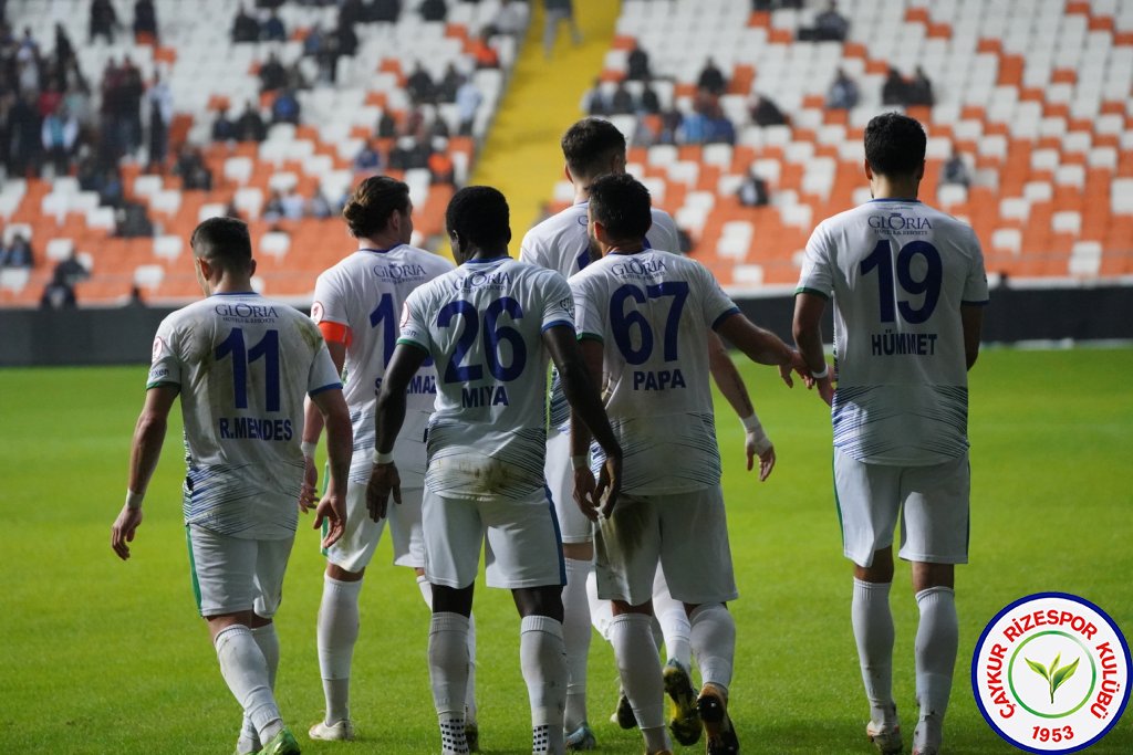 ADANA DEMİRSPOR 3-4 ÇAYKUR RİZESPOR / Unutulmaz Futbol Resitali