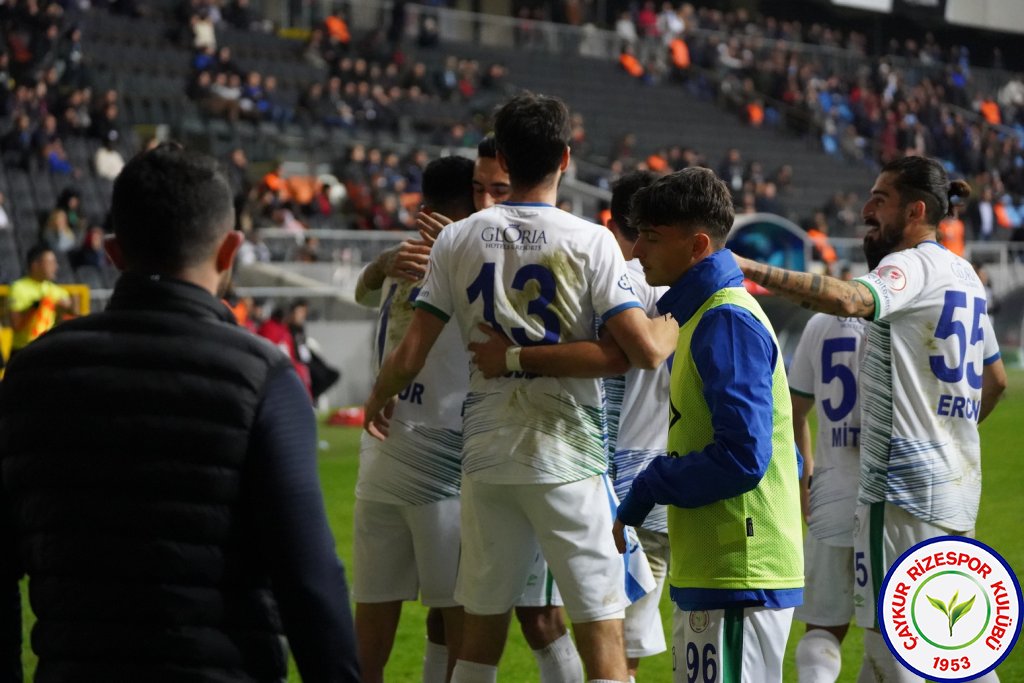 ADANA DEMİRSPOR 3-4 ÇAYKUR RİZESPOR / Unutulmaz Futbol Resitali