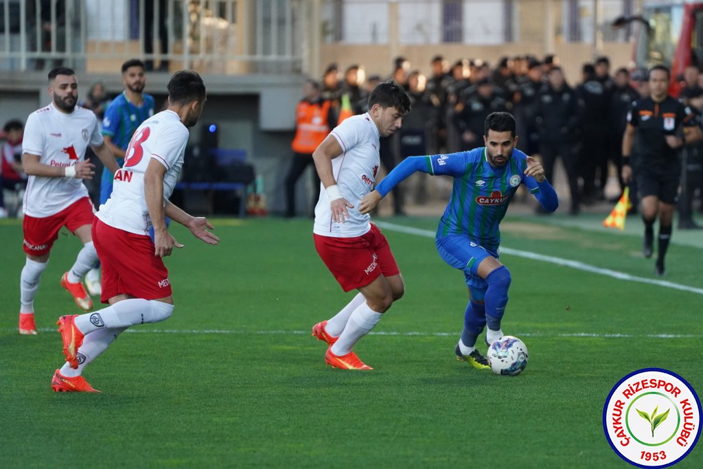 ALTINORDU 0 - 0 ÇAYKUR RİZESPOR / Sezonun ilk Yarısını 30 Puanla Tamamlıyoruz