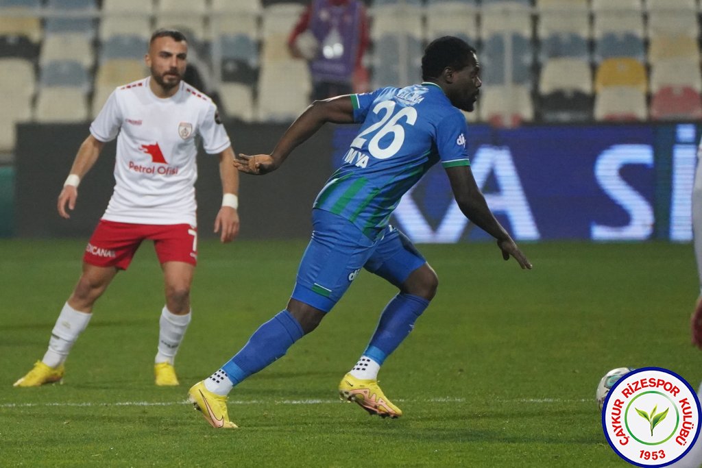 ALTINORDU 0 - 0 ÇAYKUR RİZESPOR / Sezonun ilk Yarısını 30 Puanla Tamamlıyoruz