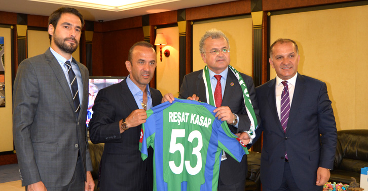 Teknik Direktörümüz Mehmet ÖZDİLEK Rize Belediye Başkanını Ziyaret Etti