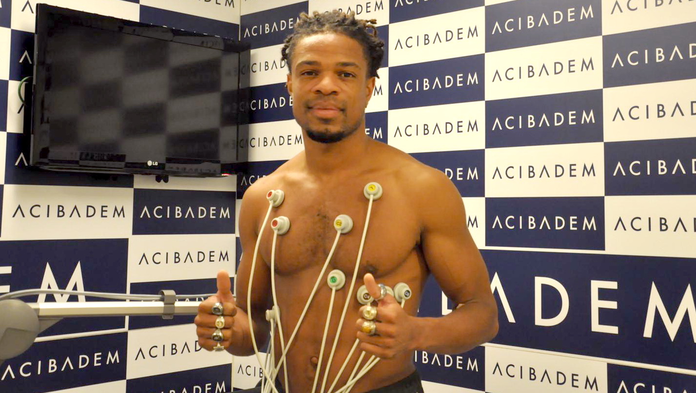 Yeni Transferimiz Loic Remy, Acıbadem Fulya Hastanesinde Sağlık Kontrolünden Geçti