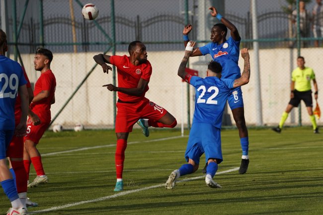 Çaykur Rizespor 0-0 Ümraniyespor / Hazırlık Maçı