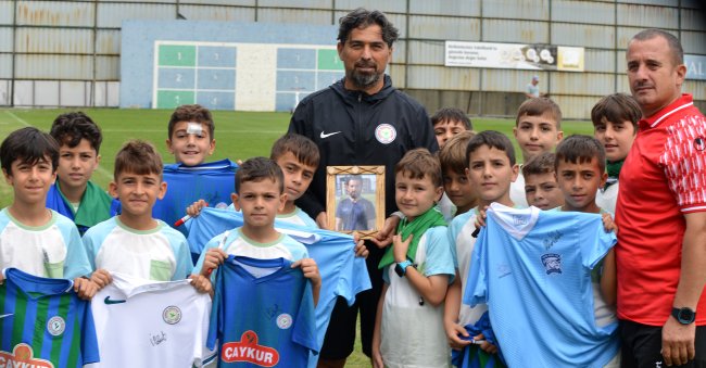 1918 Rizespor Futbol Kulübü U9 takımı antrenmanı ziyaret etti